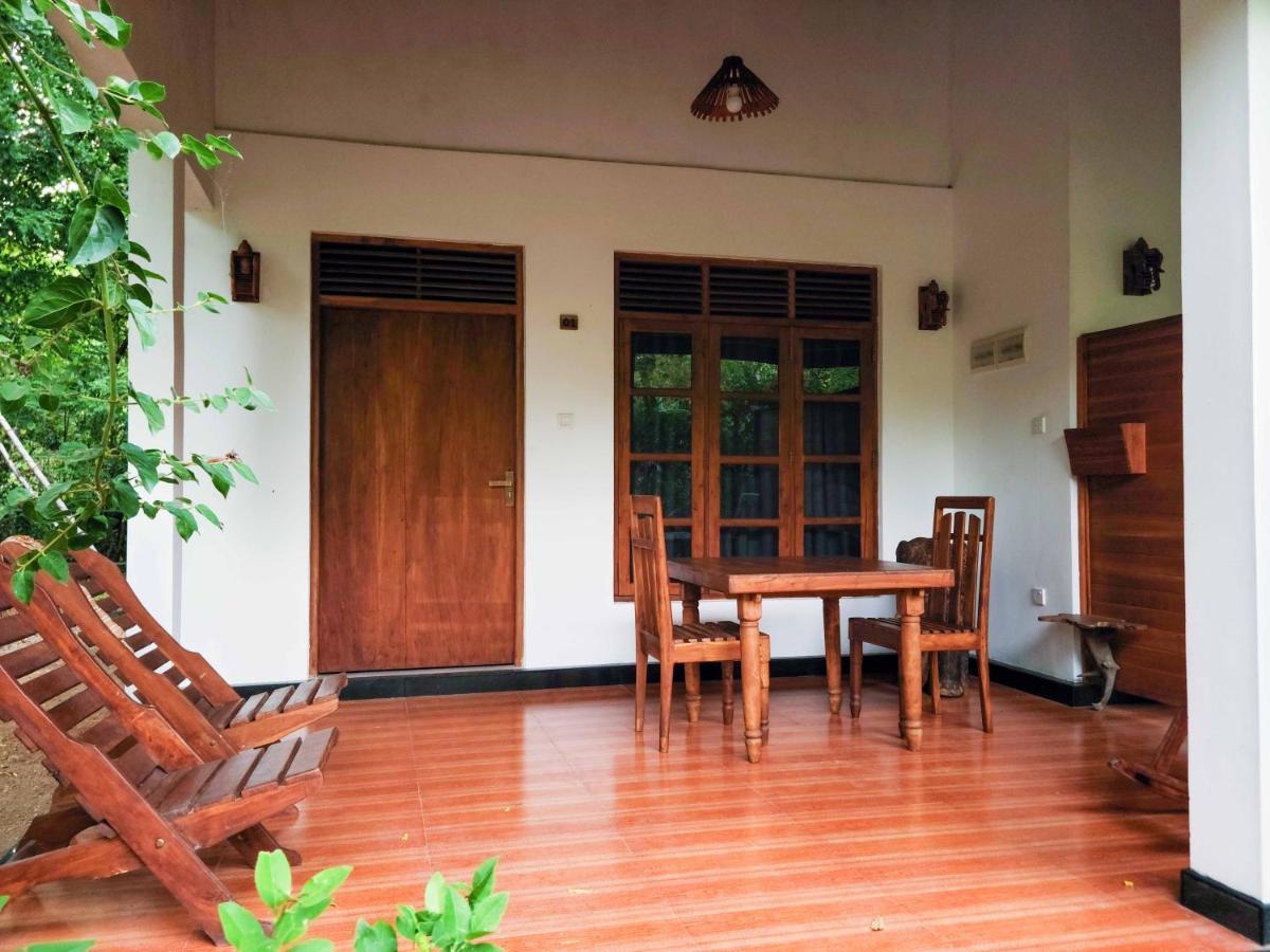 Woodholic Homestay Sigiriya Luaran gambar