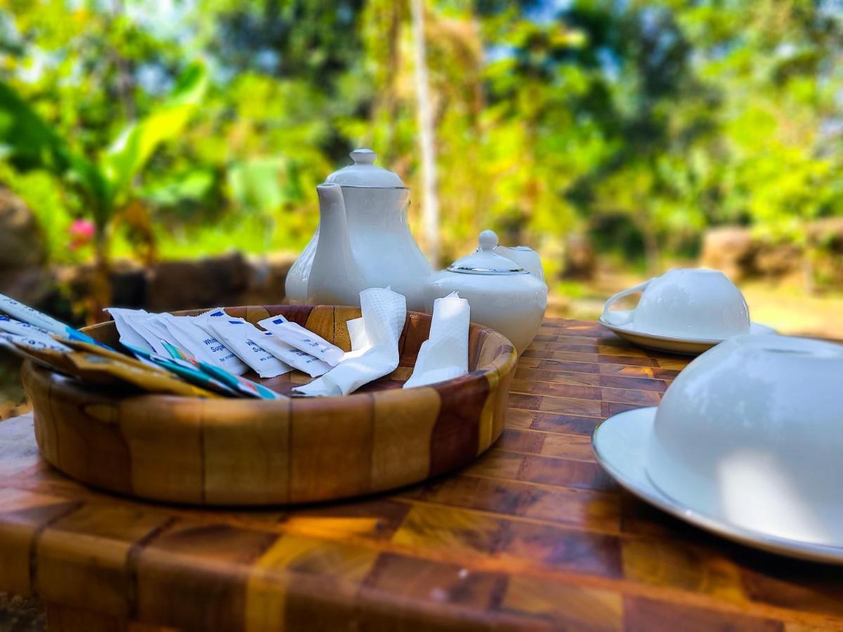 Woodholic Homestay Sigiriya Luaran gambar