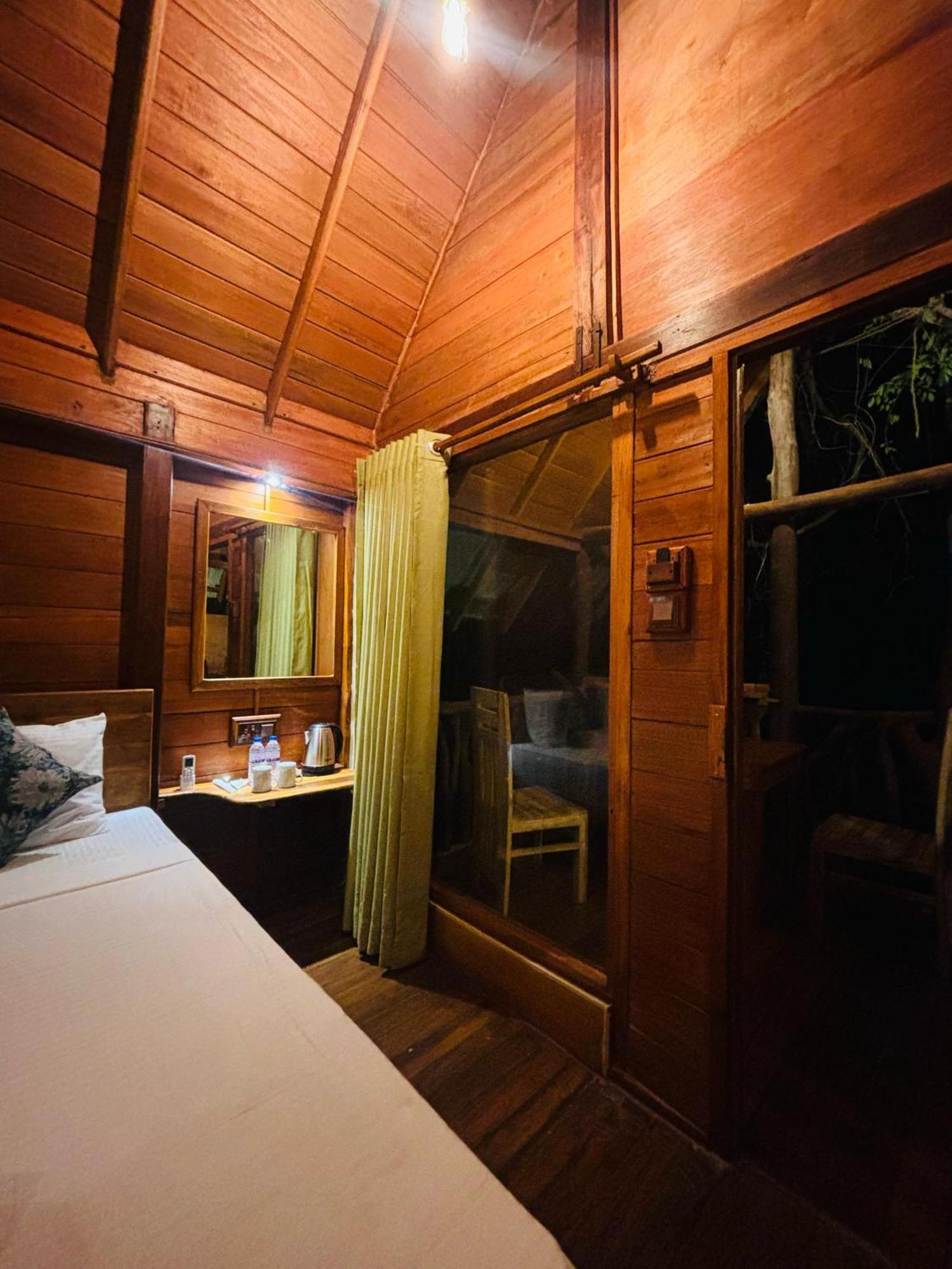 Woodholic Homestay Sigiriya Luaran gambar