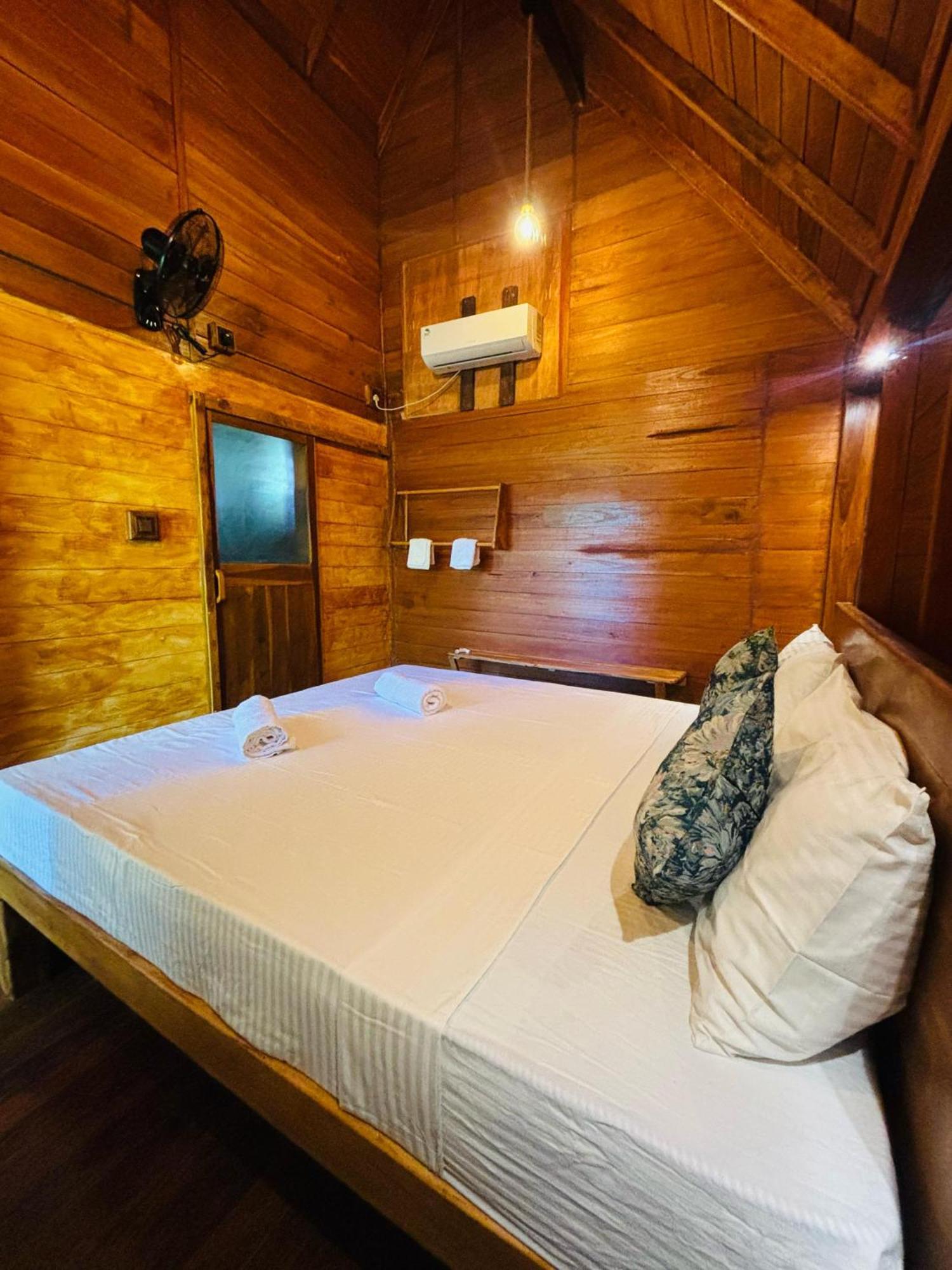 Woodholic Homestay Sigiriya Luaran gambar